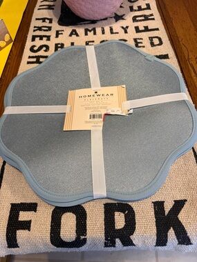 Light Blue Scalloped Placemat - Set